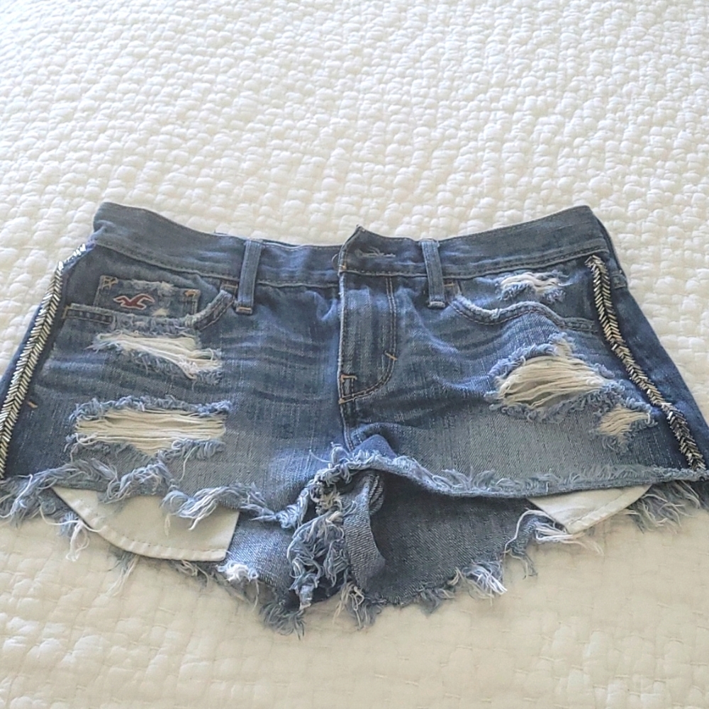 Cut off shorts